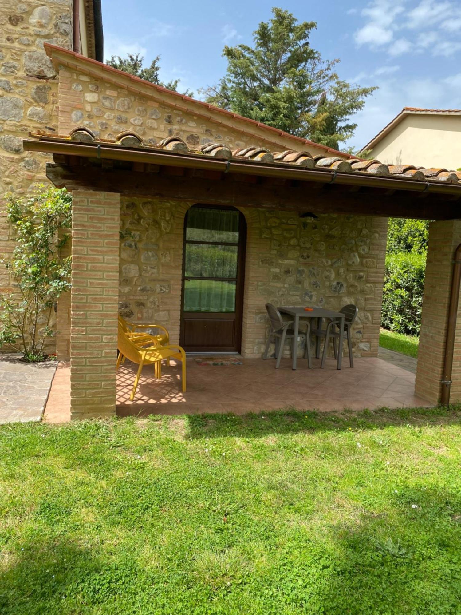 Agriturismo L'Antica Quercia Pomarance Exterior photo